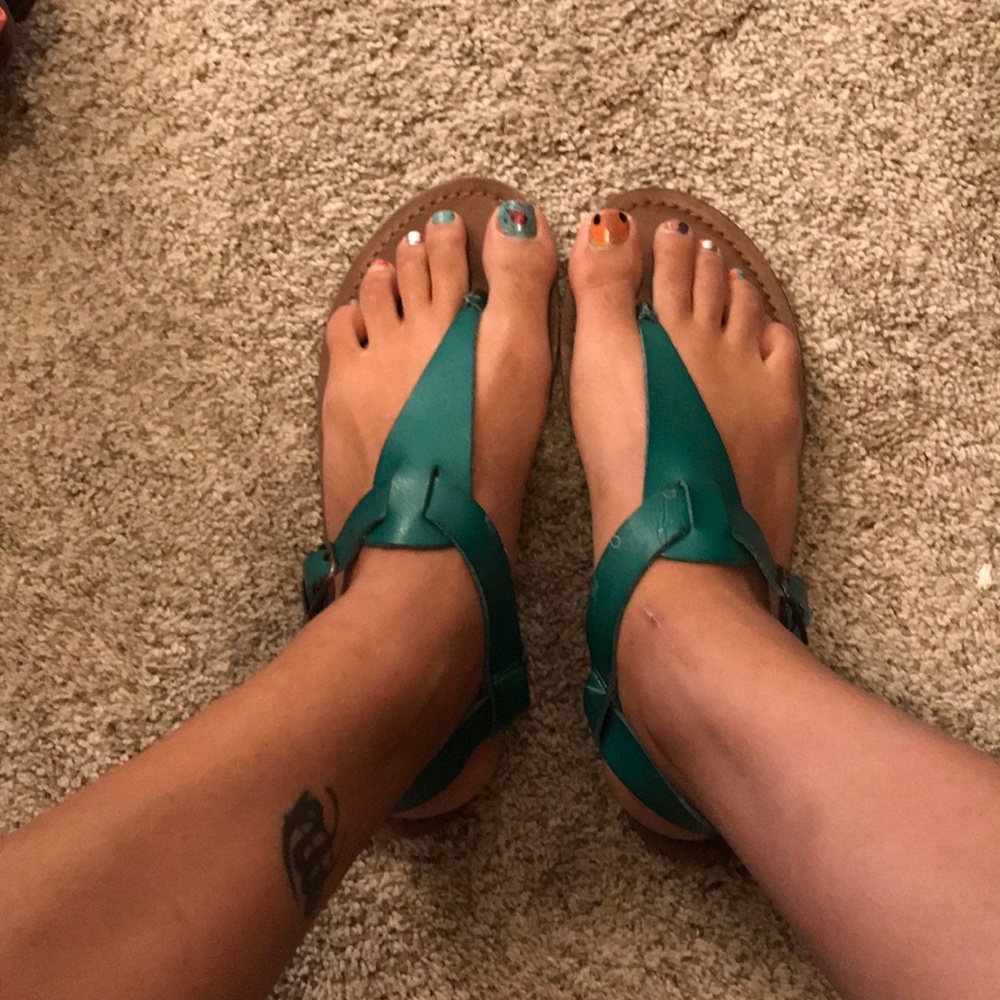 Green/emerald sandals
